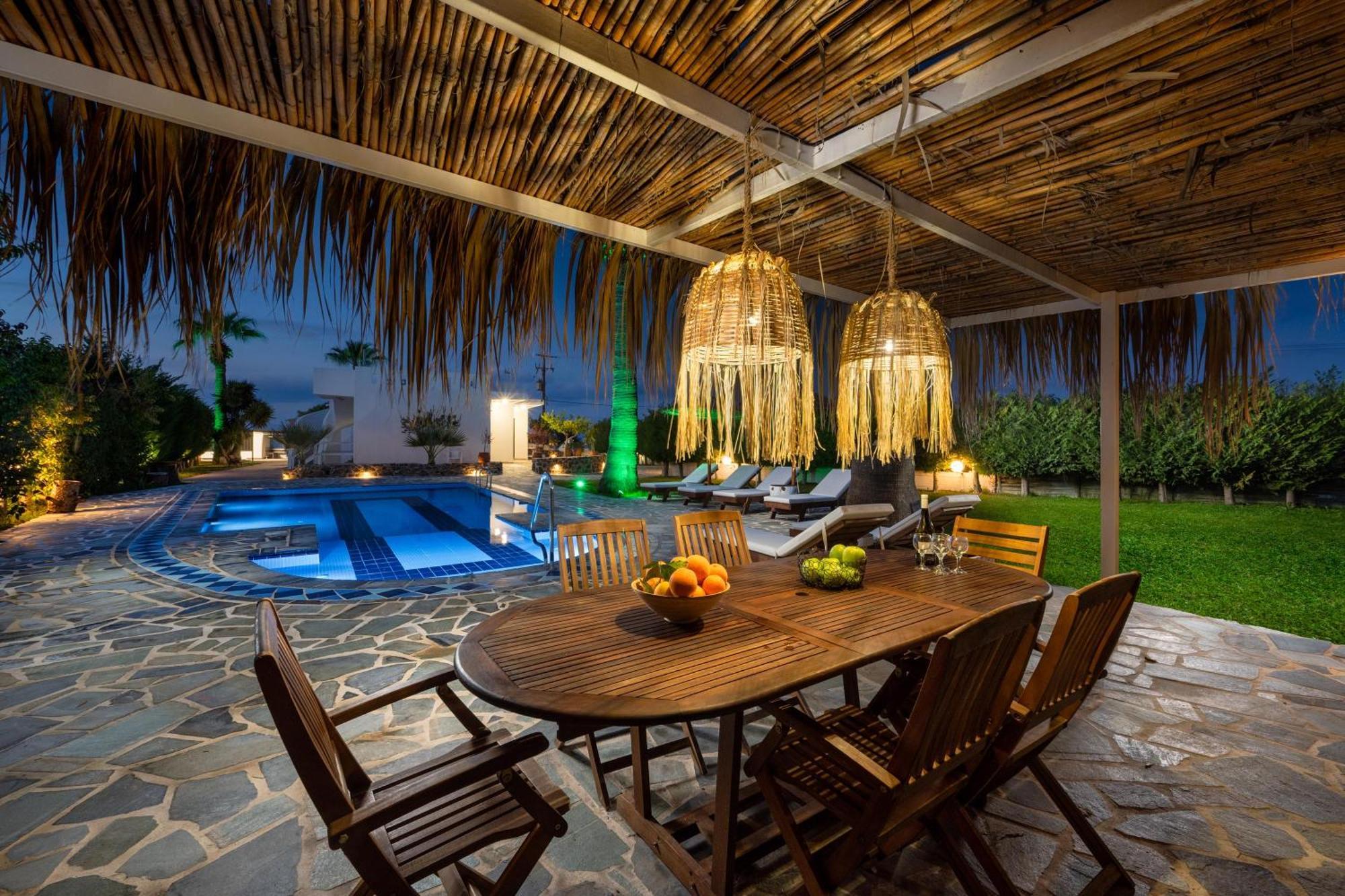 Villa Palmeras Soroni Екстер'єр фото